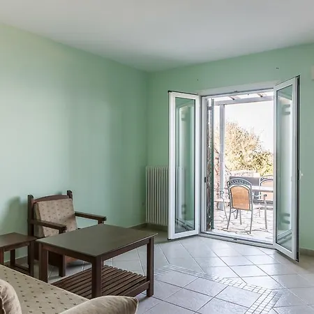 Epidavros Seascape アパートホテル 4*