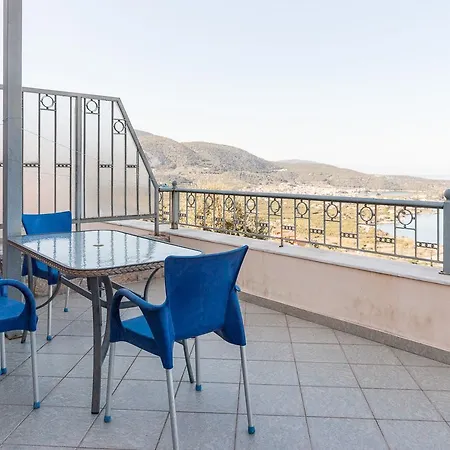 アパートホテル Epidavros Seascape 4*