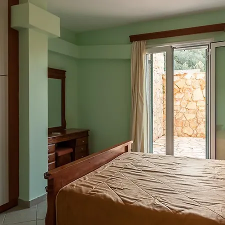 Epidavros Seascape アパートホテル 4*