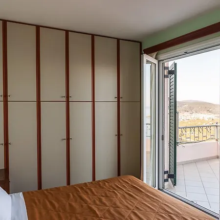 Epidavros Seascape アパートホテル 4*