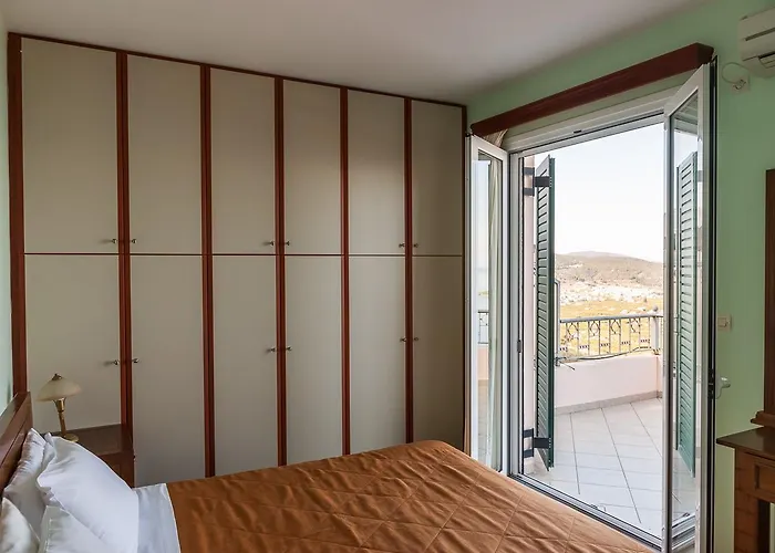 Epidavros Seascape Aparthotel 4*