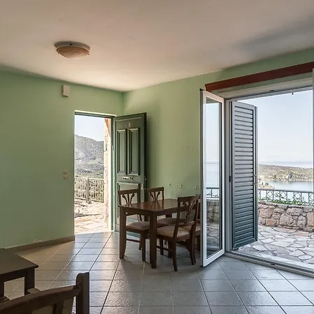 Epidavros Seascape Ξενοδοχείο με διαμερίσματα 4*